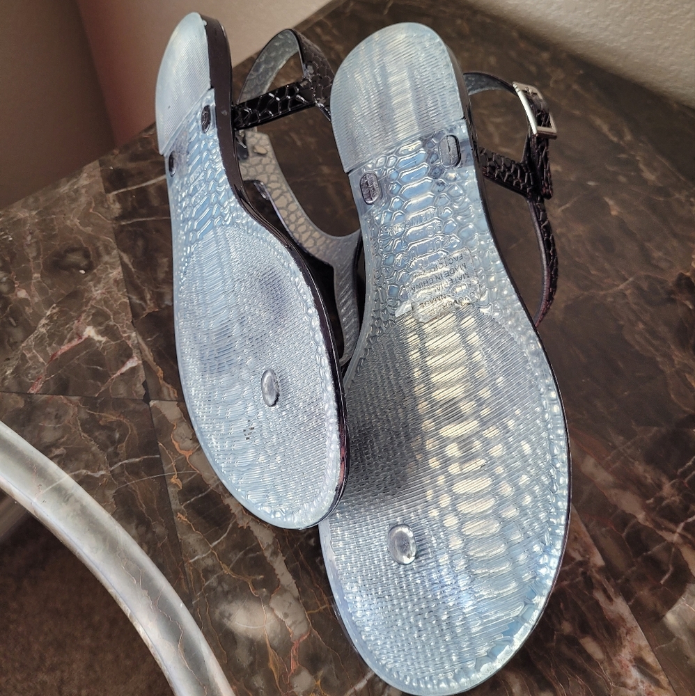 Sandals - Picture 3 of 3